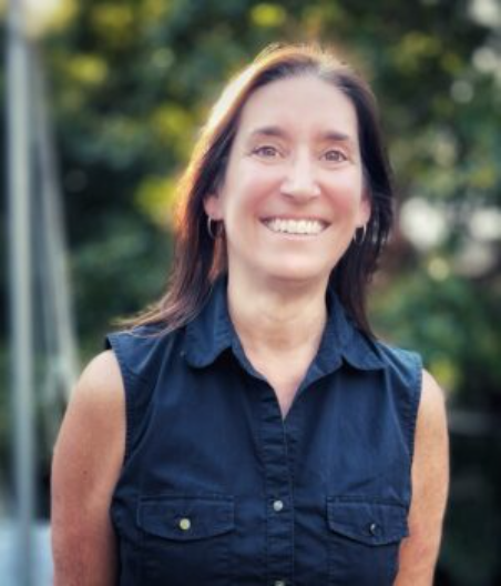 Portrait of Leslie Perryman